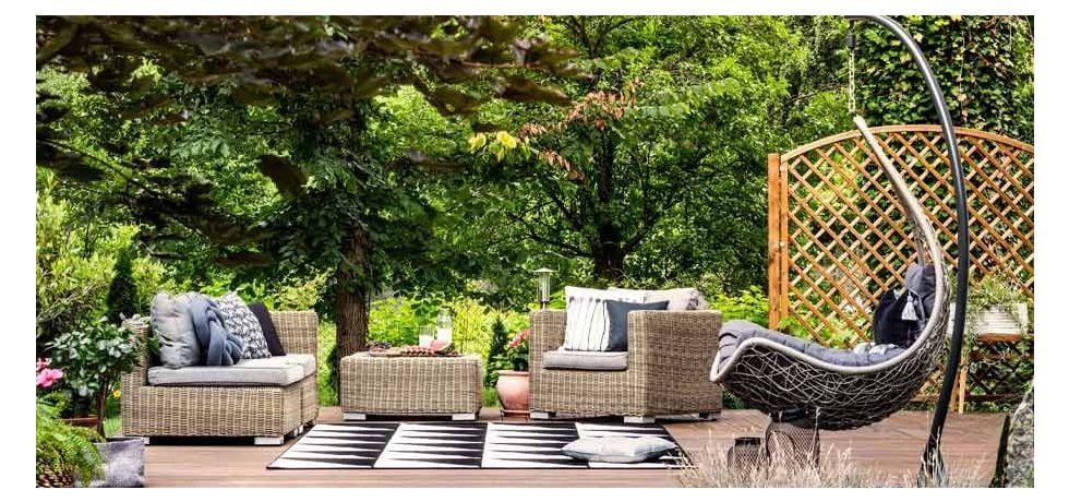 Outdoor Living Made Easy