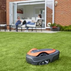 Flymo EasiLife 500 Robotic Lawnmower - 9679801-01 Mowing Lawn