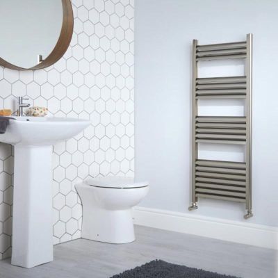 Towelrads Eton Straight Heated Towel Rail - Brushed Aluminium - 1400x500mm - 136059